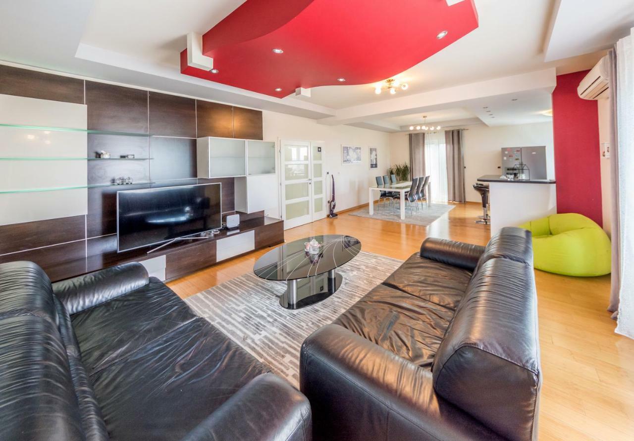 Apartments Lupe Split Bagian luar foto